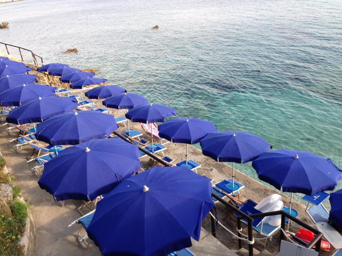Hotel Villa Ombrosa Портоферрайо Экстерьер фото