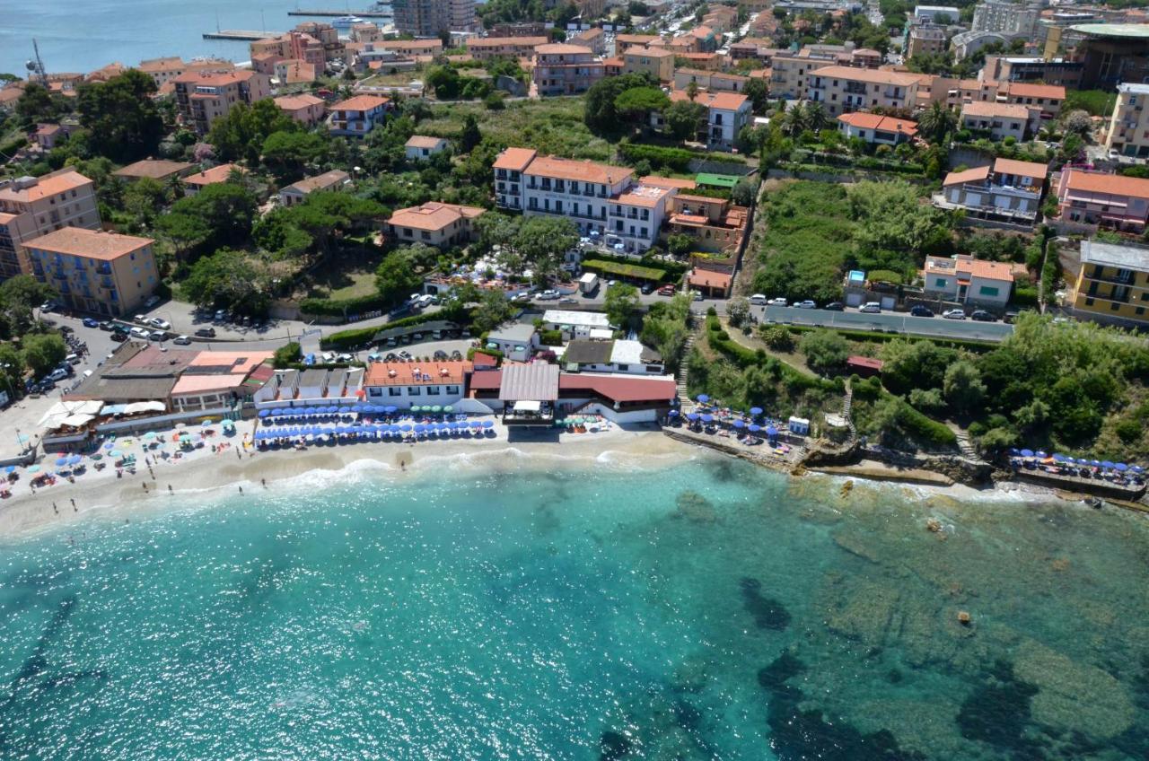 Hotel Villa Ombrosa Портоферрайо Экстерьер фото