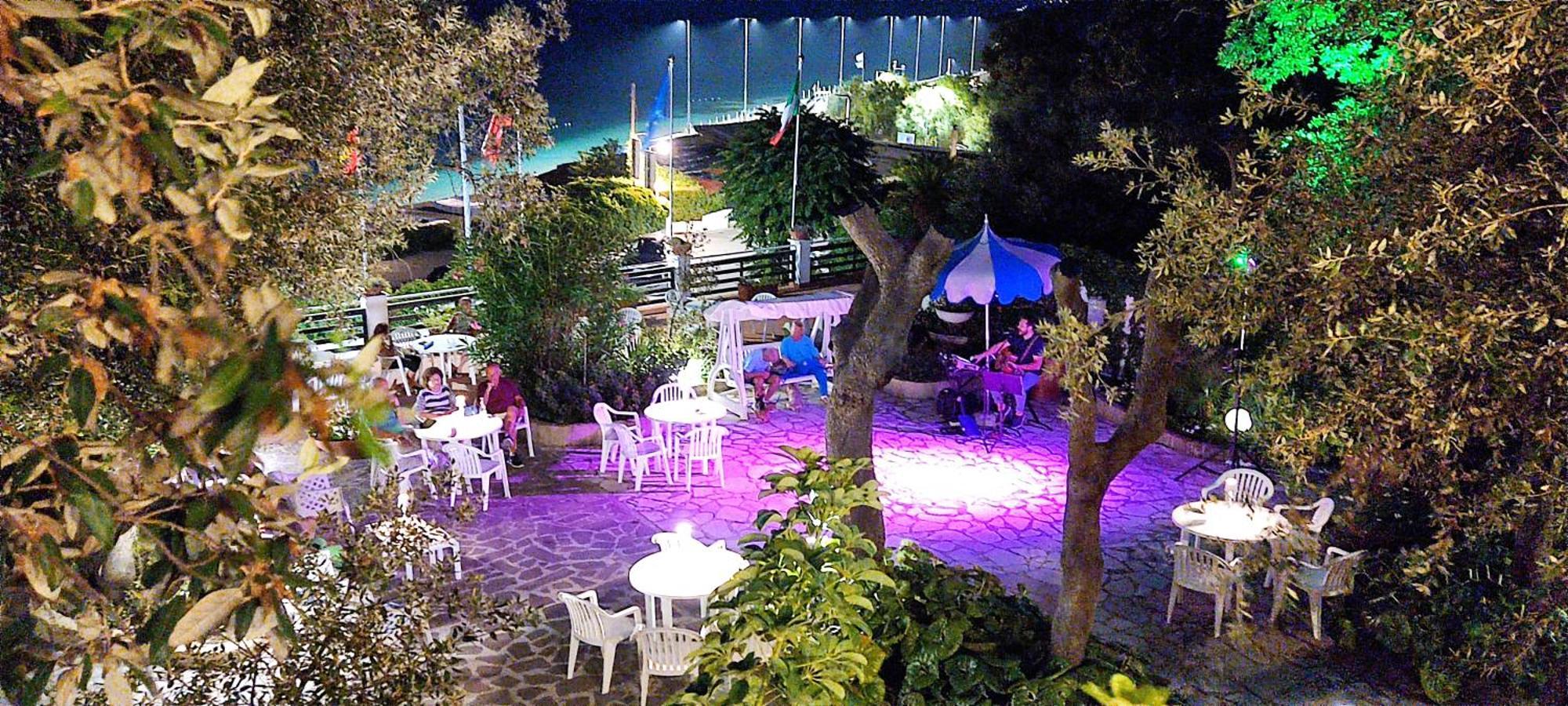 Hotel Villa Ombrosa Портоферрайо Экстерьер фото